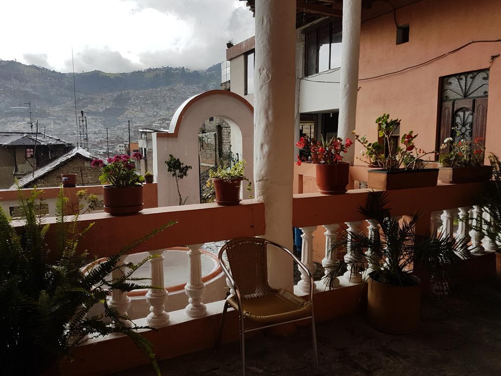 Casa Bella Vista Hotel Quito Exterior photo